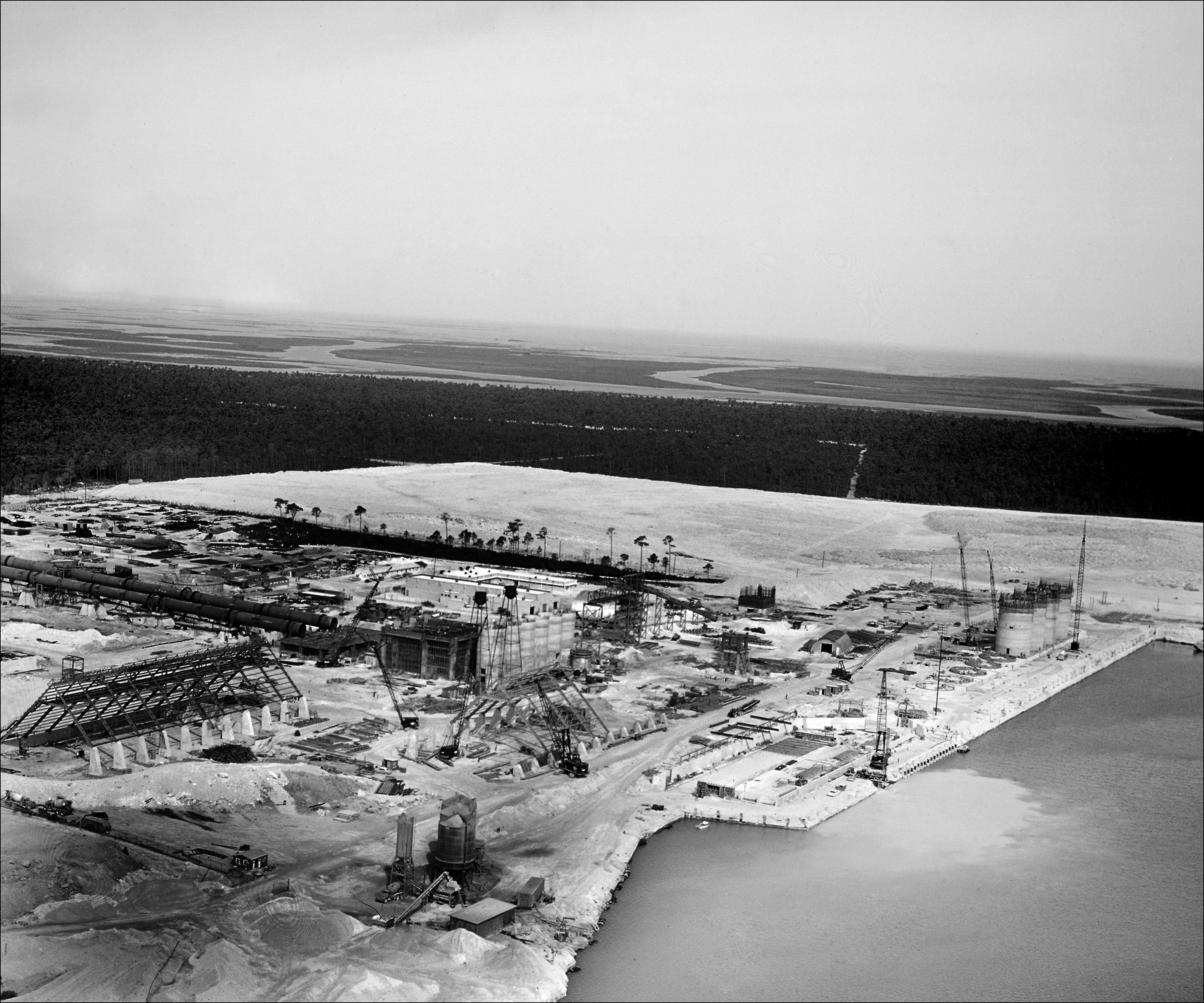 Bahama Cement plant under construction, 1963