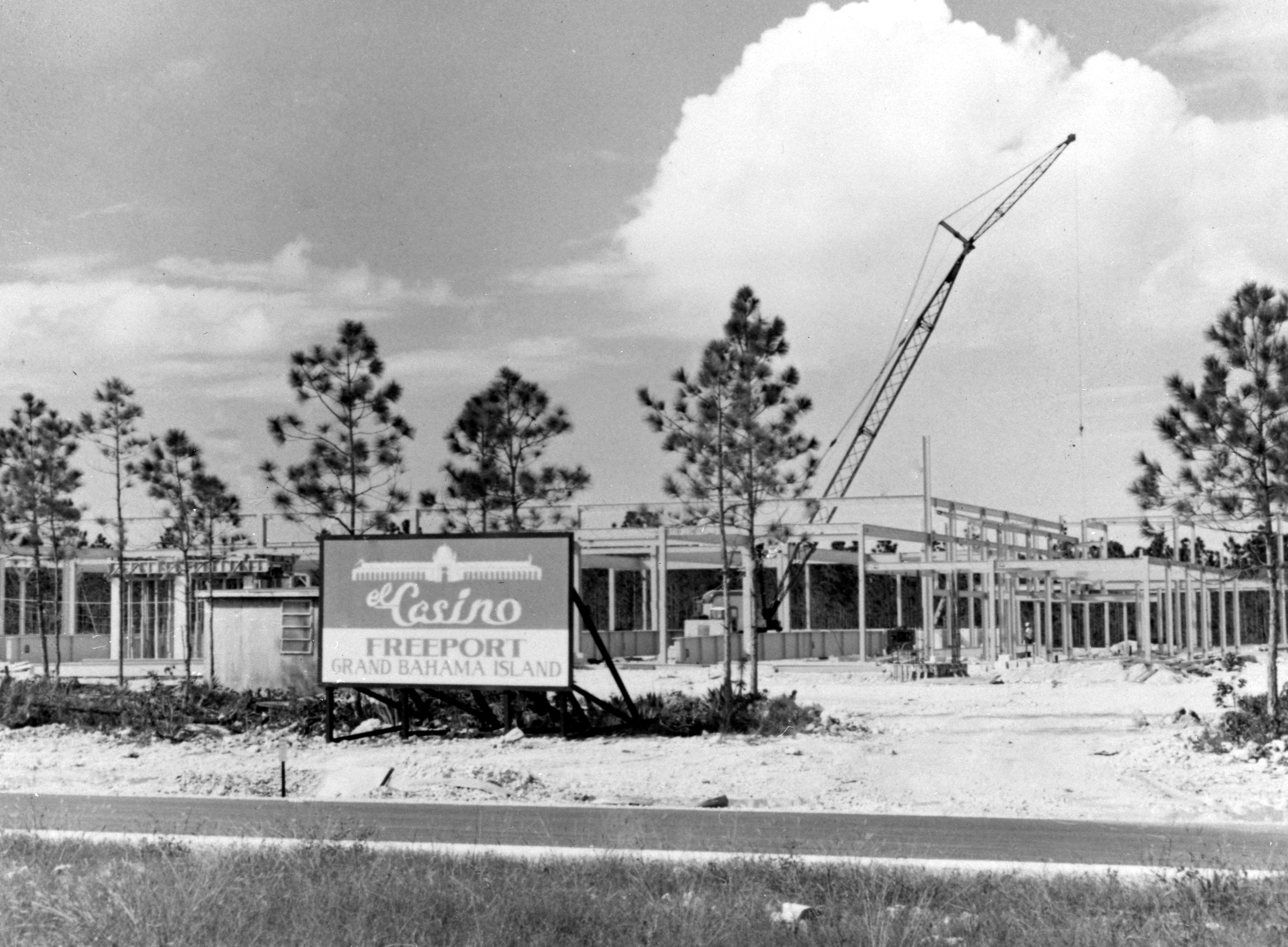 El Casino early construction, 1966