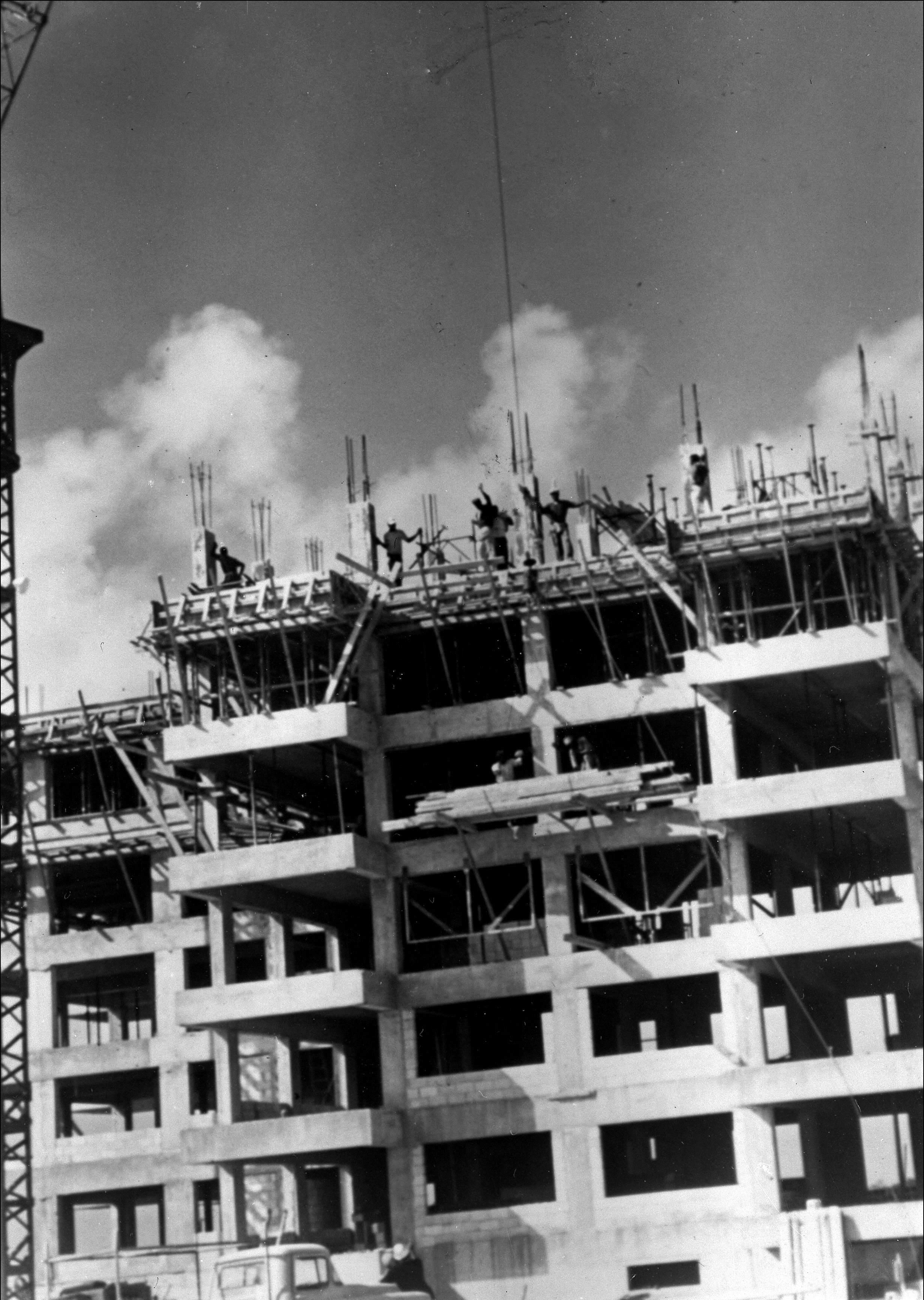 Riviera Towers under construction, 1964