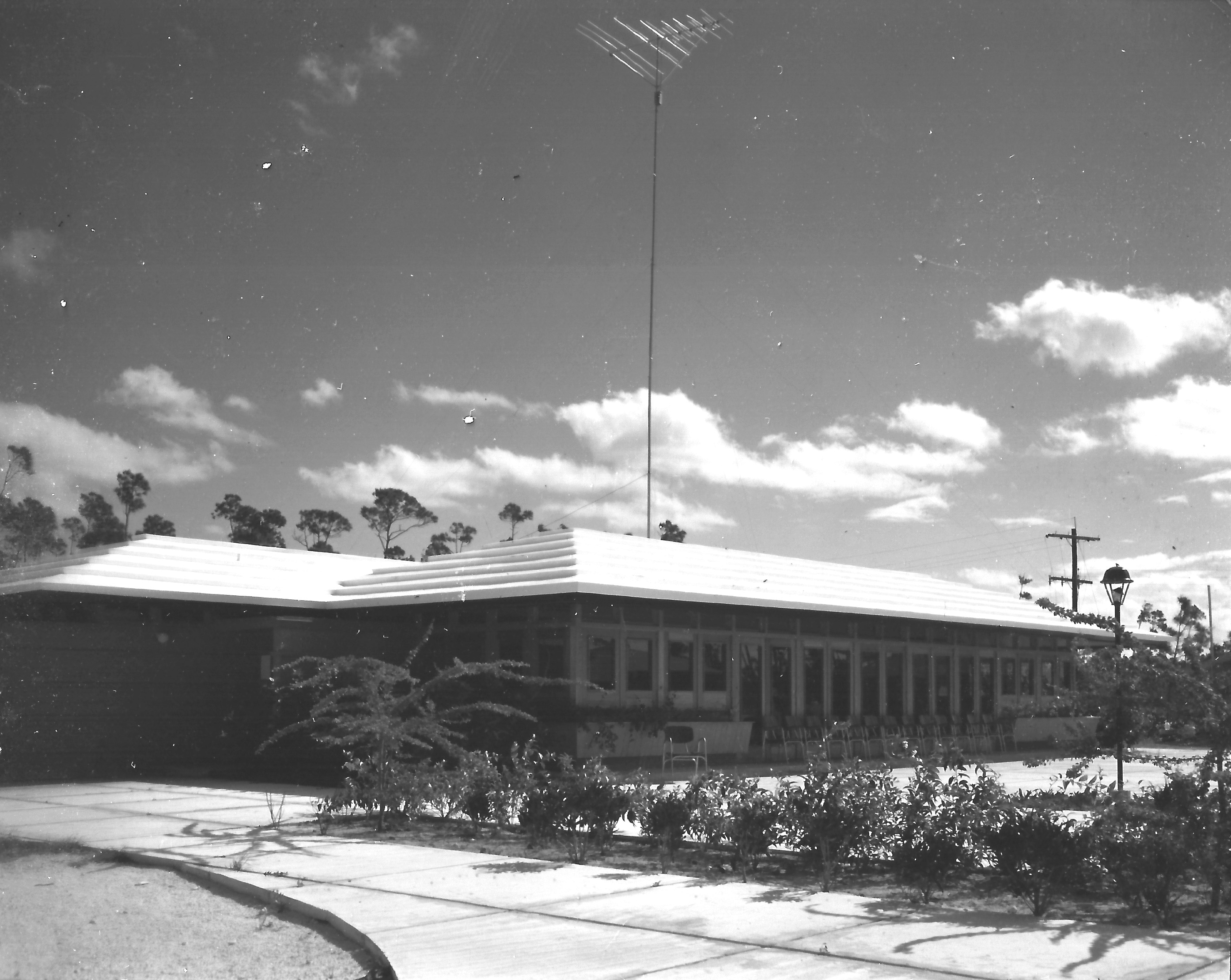 The Caravel Club, Freeport's first hotel, 1958